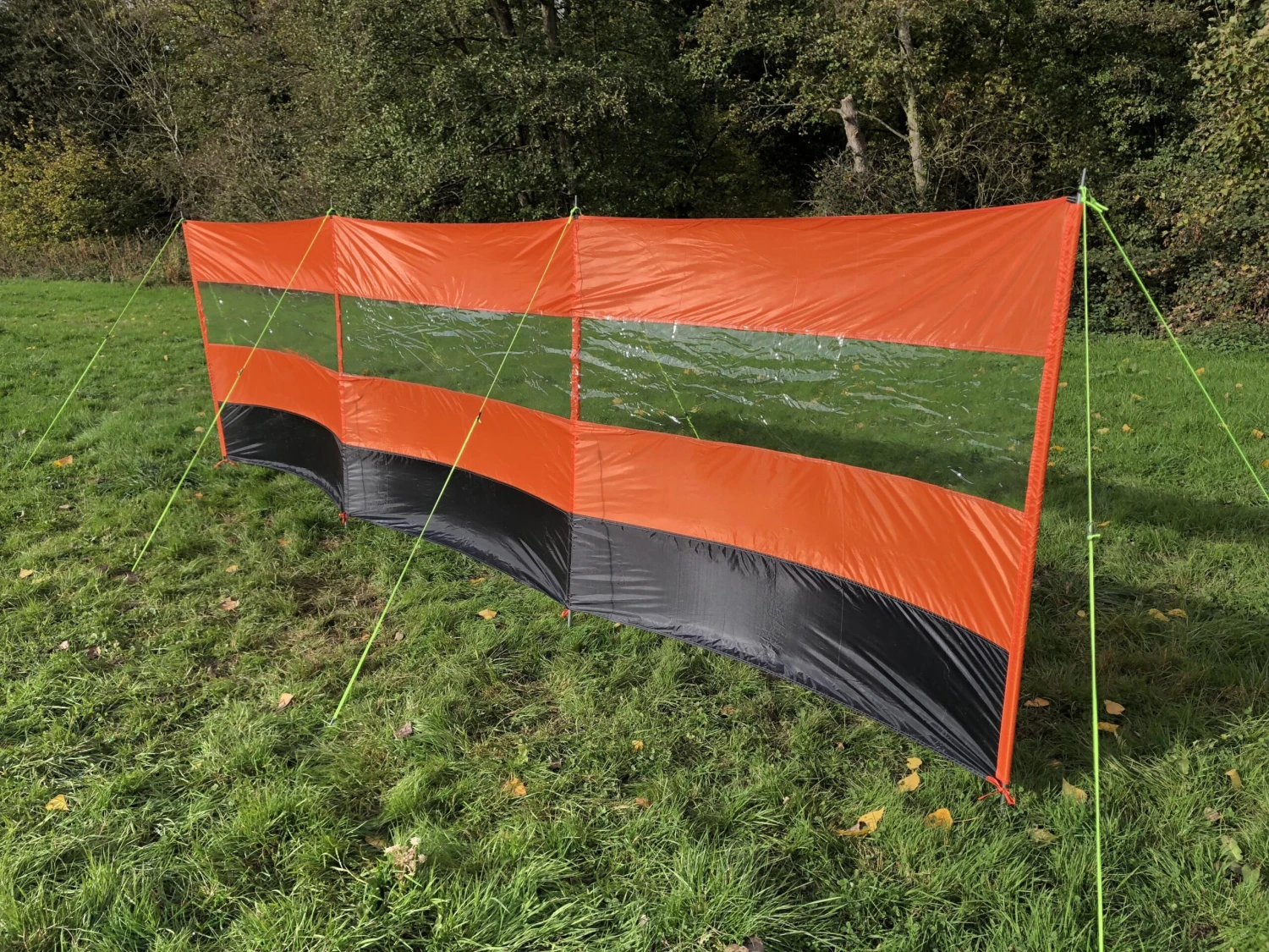Olpro Orange Compact 4 Pole Windbreak - Steel Poles 5 Olpro Orange Compact 4 Pole Windbreak - Steel Poles - Image 3