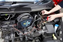 Halfords Automatic Battery Charger - Up To 2.0L 9 Halfords Automatic Battery Charger - Up To 2.0L -Auto Parts Store 329075c