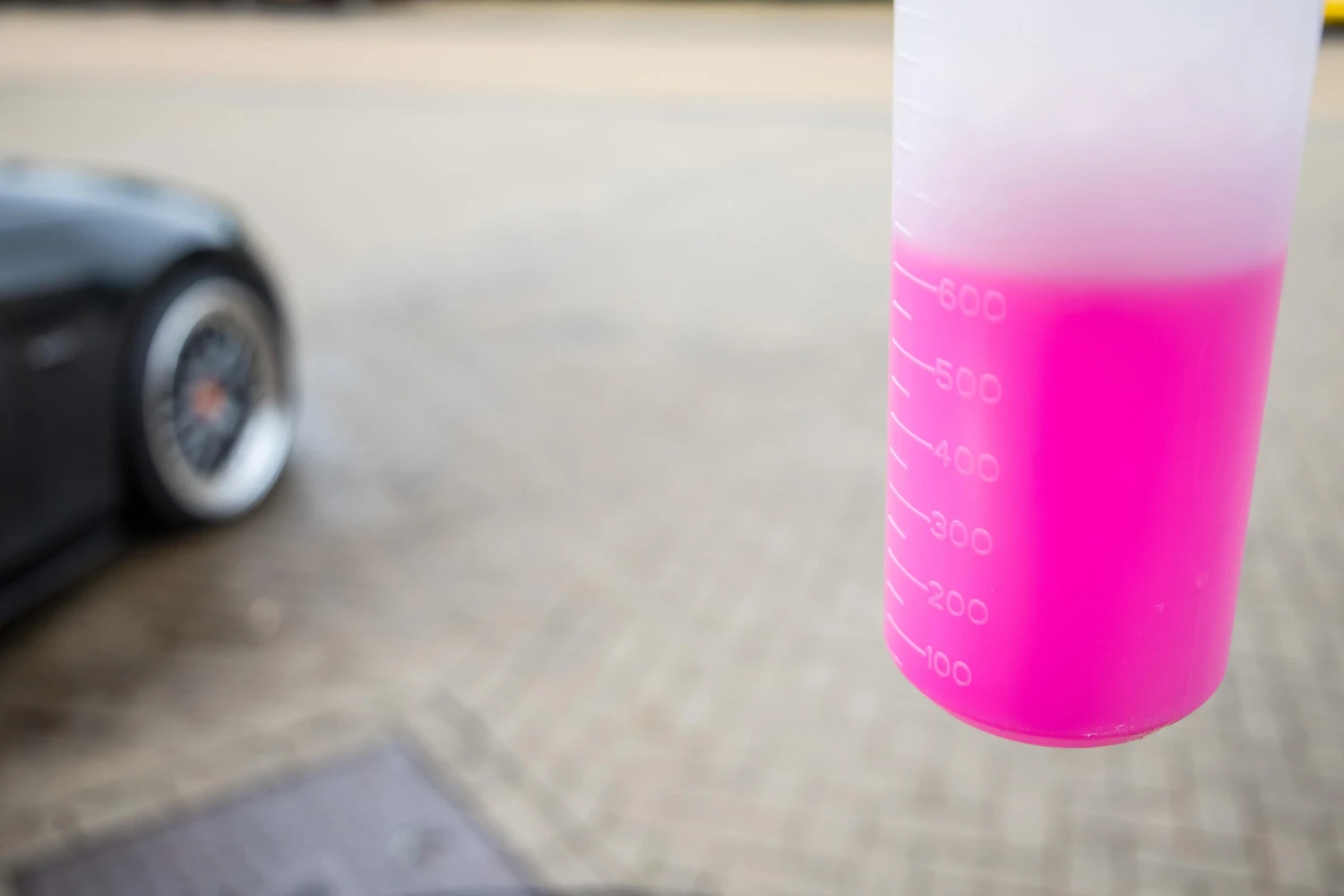 Meguiar's Ultimate Snow Foam 1.89L 4 Meguiar's Ultimate Snow Foam 1.89L - Image 2