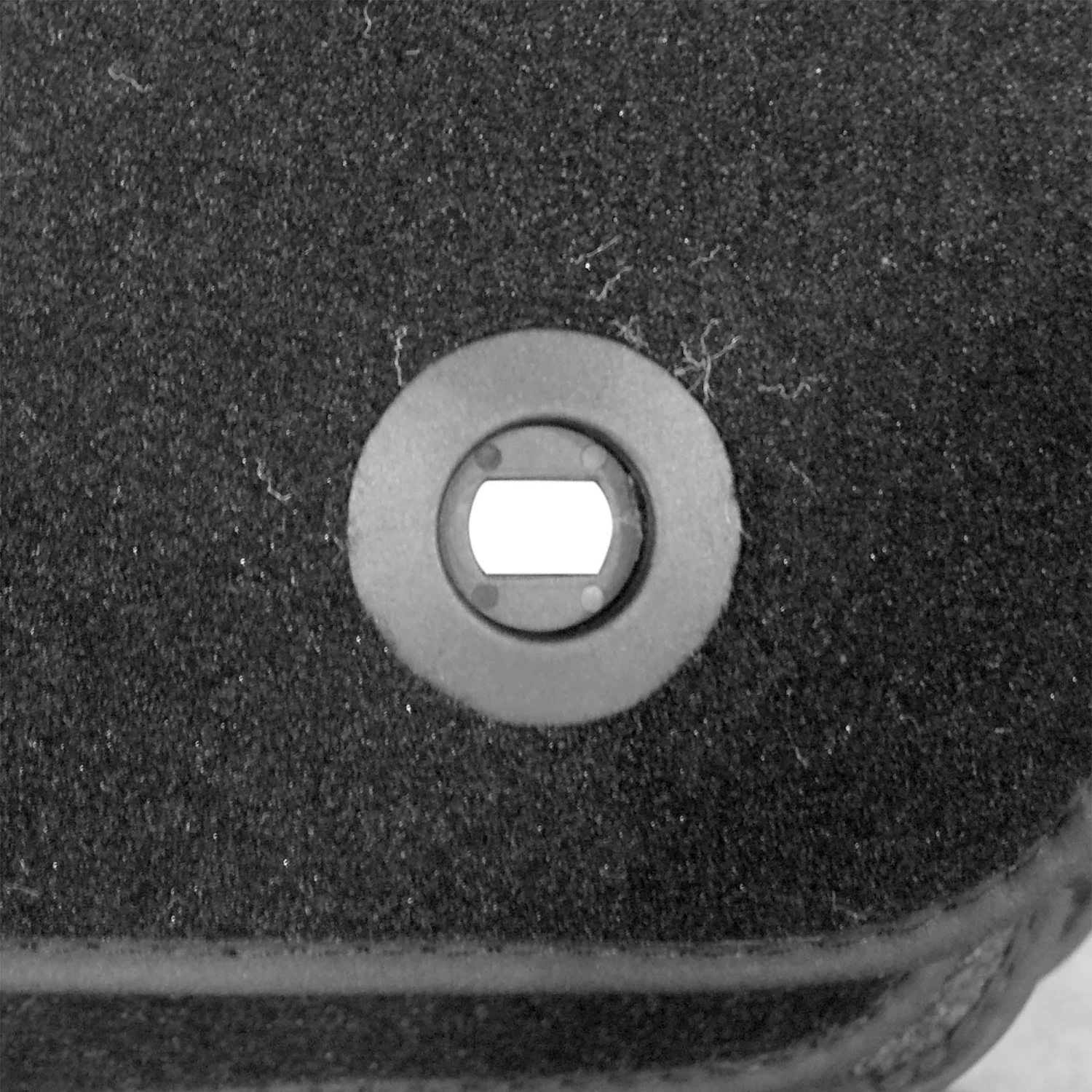 Honda CR-V - Luxury Mats 4 Clips (WW1585) 5 Honda CR-V - Luxury Mats 4 Clips (WW1585) - Image 3