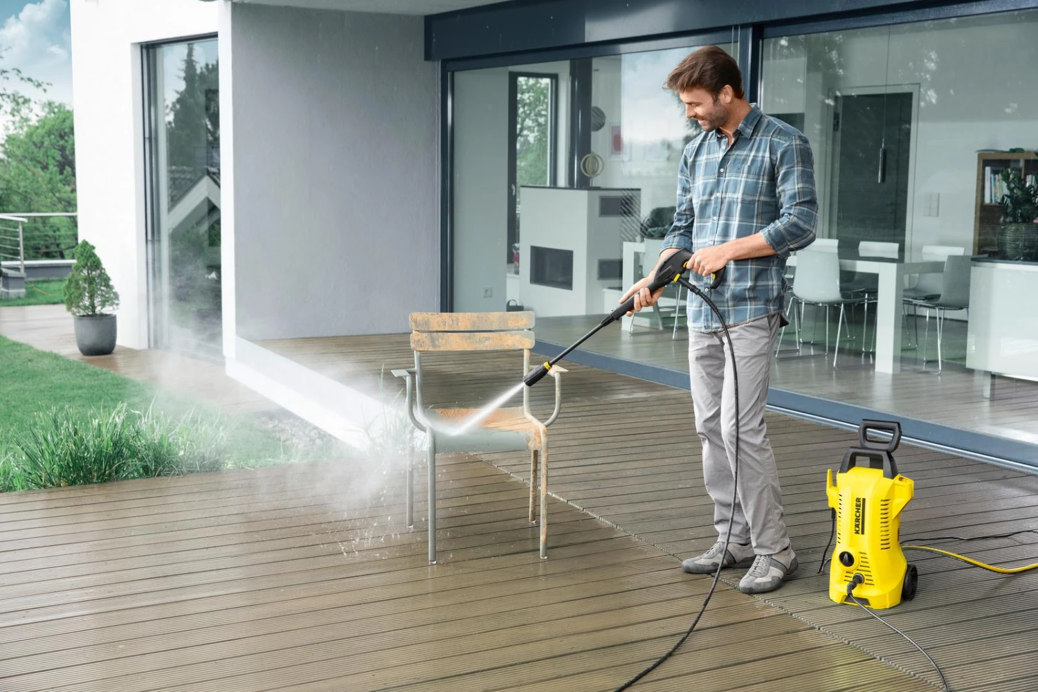 Karcher K2 Power Control Car Pressure Washer 11 Karcher K2 Power Control Car Pressure Washer - Image 9
