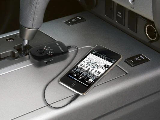 Scosche Universal Wireless FM Transmitter 5 Scosche Universal Wireless FM Transmitter - Image 3