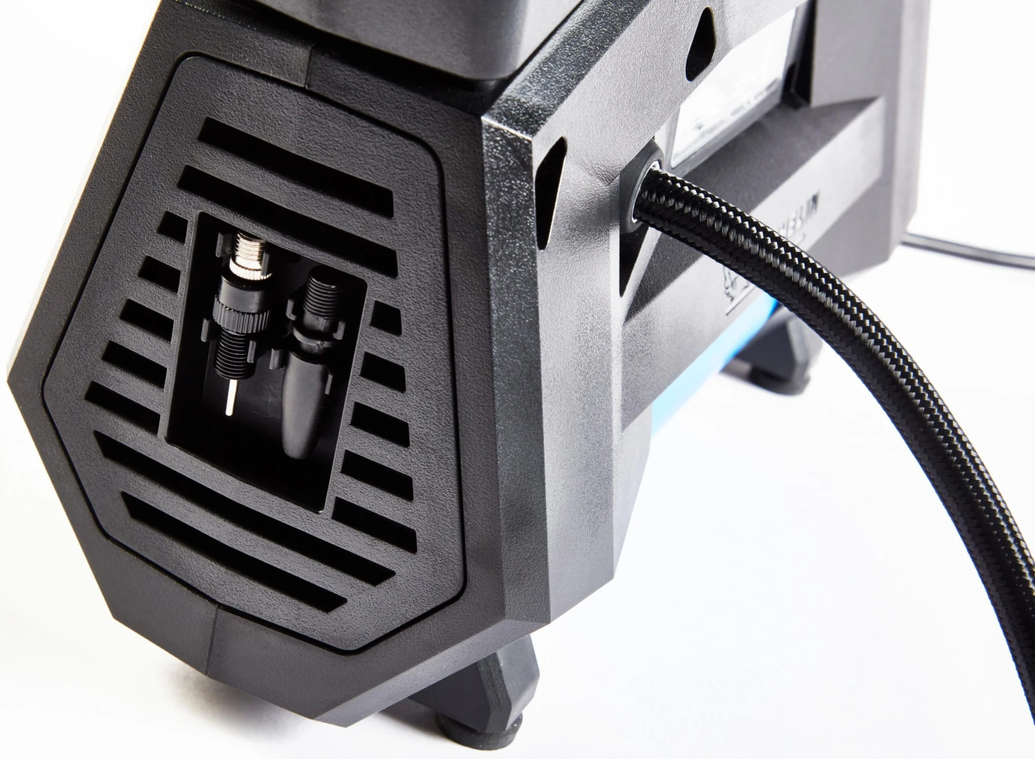 Michelin 240V Superfast 4x4/SUV Digital Tyre Inflator 5 Michelin 240V Superfast 4x4/SUV Digital Tyre Inflator - Image 3