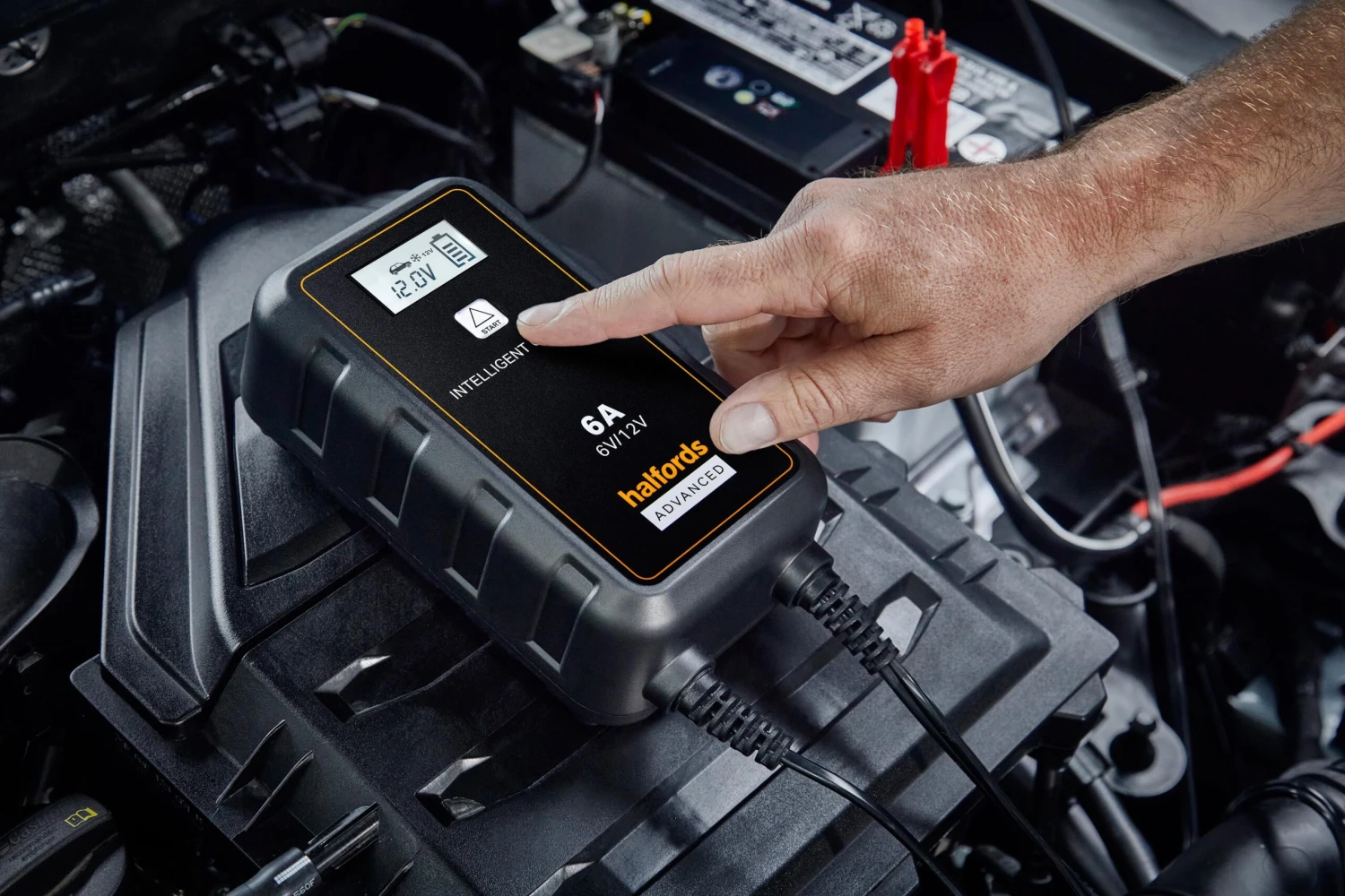 Halfords Smart Battery Charger 6A 7 Halfords Smart Battery Charger 6A - Image 5