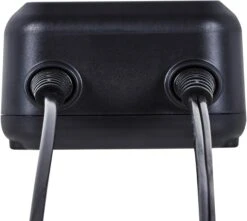 Halfords Smart Battery Charger 6A 22 Halfords Smart Battery Charger 6A -Auto Parts Store 496238g