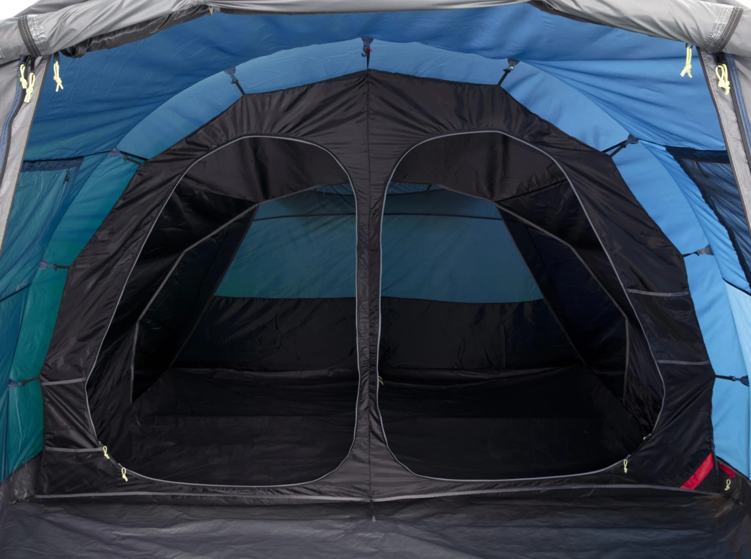 Halfords 4 Person Tunnel Tent With Canopy 6 Halfords 4 Person Tunnel Tent With Canopy - Image 4