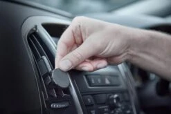 Osram AirZingTM Mini Air Purifier -Auto Parts Store 539334n