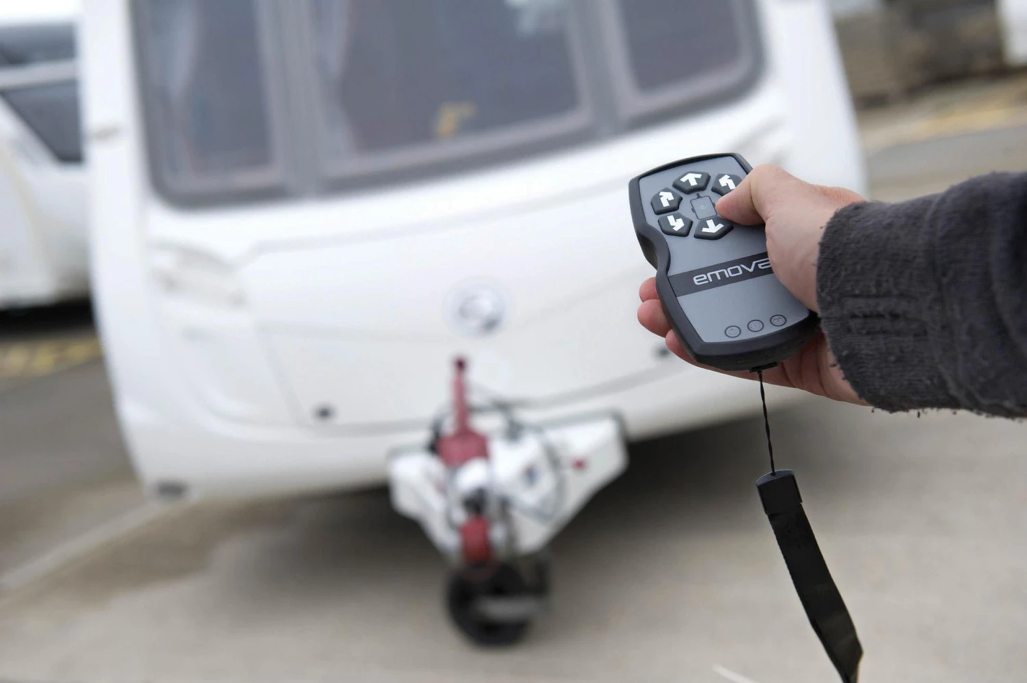 EM203 Chain Driven Caravan Mover 11 EM203 Chain Driven Caravan Mover - Image 9