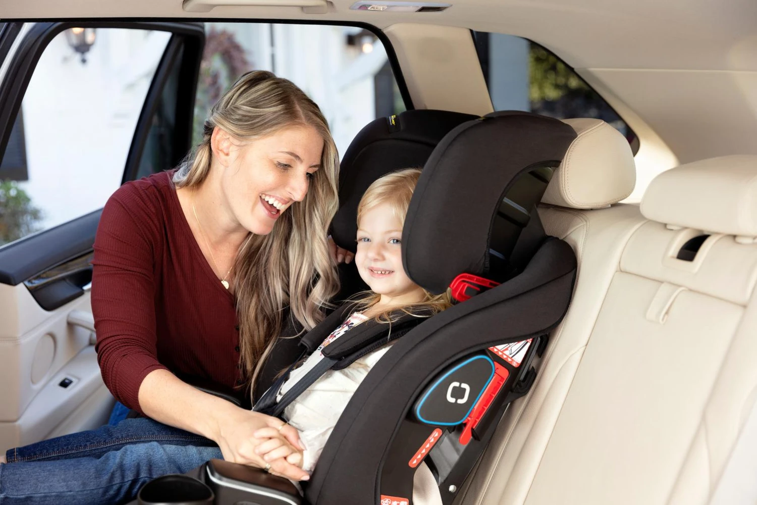 Graco Avolve Group 1/2/3 Car Seat - Black 12 Graco Avolve Group 1/2/3 Car Seat - Black - Image 10