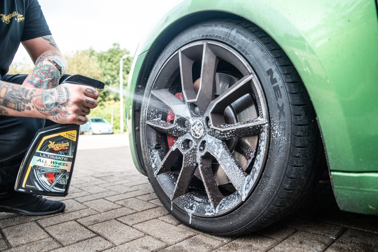 Meguiars Ultimate Wheel Cleaner 5 Meguiars Ultimate Wheel Cleaner - Image 3