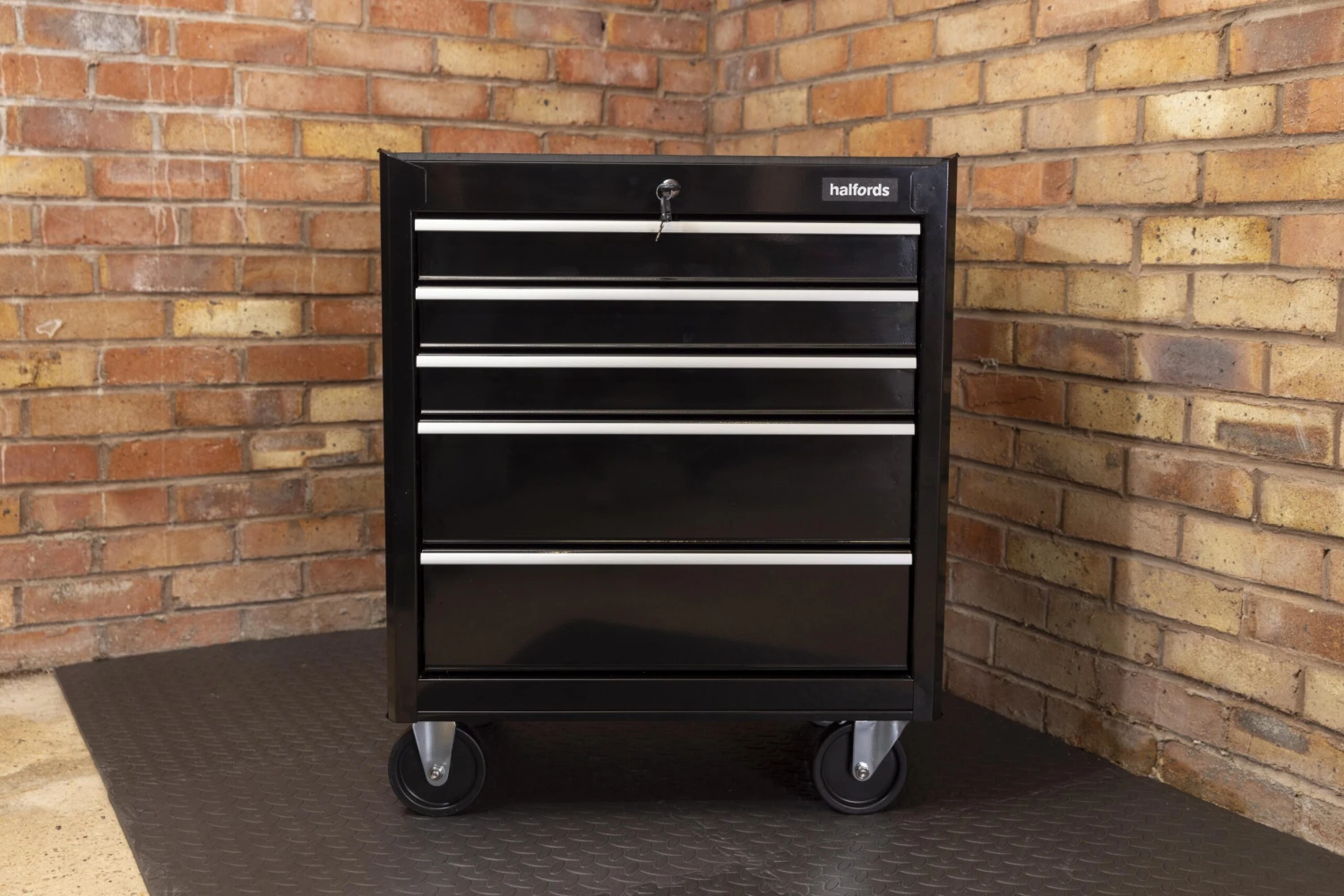 Halfords 5 Drawer Cabinet - Black 4 Halfords 5 Drawer Cabinet - Black - Image 2