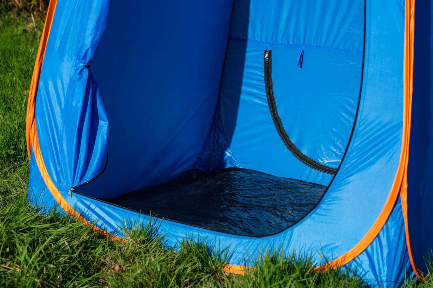 Olpro Pop Up Shower & Utility Tent 7 Olpro Pop Up Shower & Utility Tent - Image 5