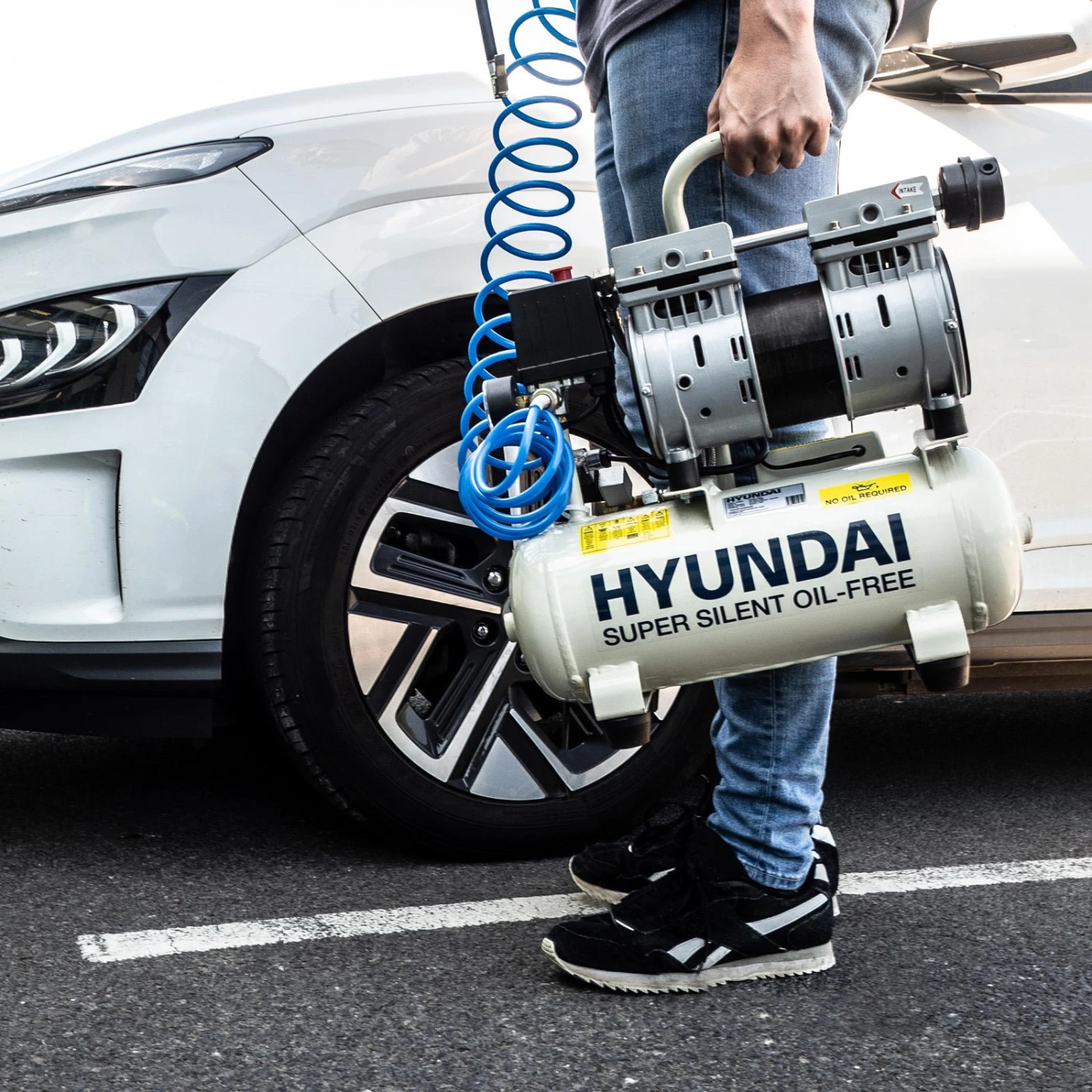 Hyundai 8L Silenced Air Compressor, 0.75hp 11 Hyundai 8L Silenced Air Compressor, 0.75hp - Image 9