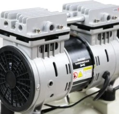 Hyundai 24L Silenced Air Compressor, 1hp -Auto Parts Store 735582c