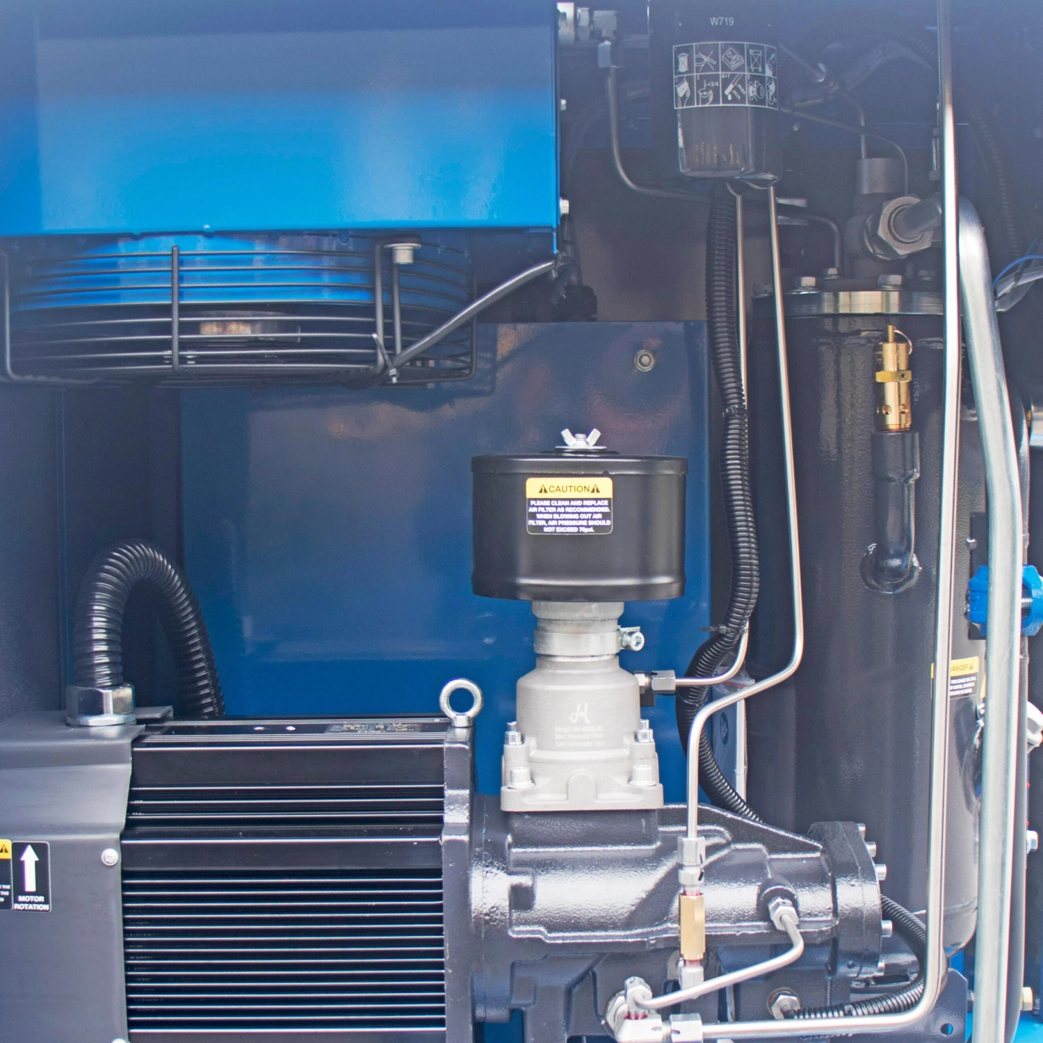 Hyundai 7.5hp 350L Screw Compressor 8 Hyundai 7.5hp 350L Screw Compressor - Image 6