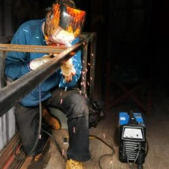 Hyundai 200A MIG Welder 230V 1φ Pro S -Auto Parts Store 735862m