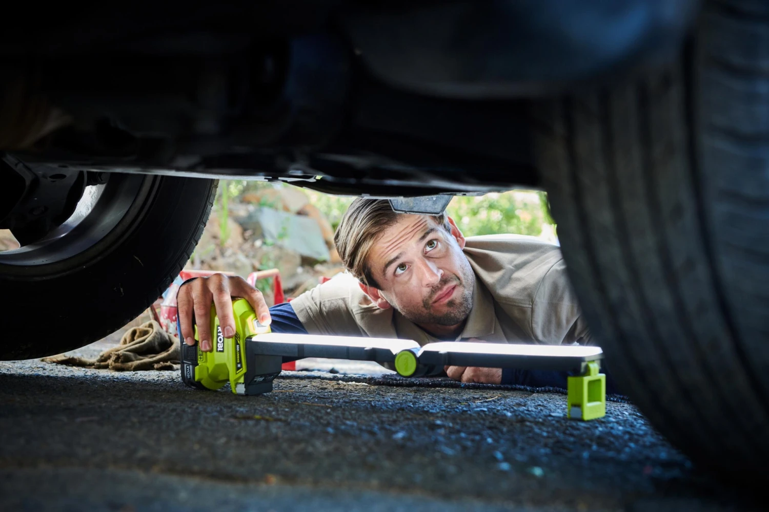 Ryobi 18V ONE+ Folding LED Worklight (Bare Tool) 5 Ryobi 18V ONE+ Folding LED Worklight (Bare Tool) - Image 3