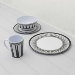Leisurewize 16 Piece Melamine Set - Stripe -Auto Parts Store 826894a