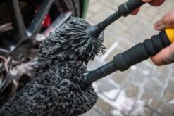 Meguiars Supreme Wheel Brush Large 47cm -Auto Parts Store 836863f