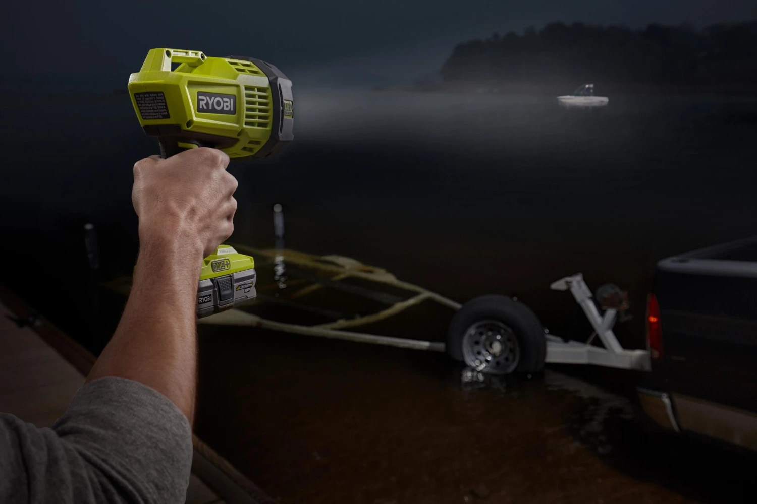 Ryobi 18V ONE+ LED Spotlight (Bare Tool) 7 Ryobi 18V ONE+ LED Spotlight (Bare Tool) - Image 5